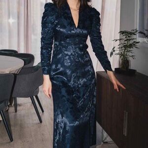 Elegant BYTIMO Floral Long Sleeve Dress in Navy